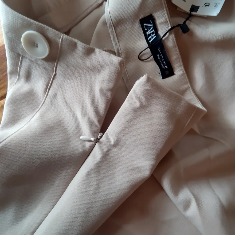 Zara high-waisted pleated slacks, size S, light tan - Picture 3 of 8
